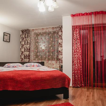 Smb Holiday Apartment Brasov Luaran gambar